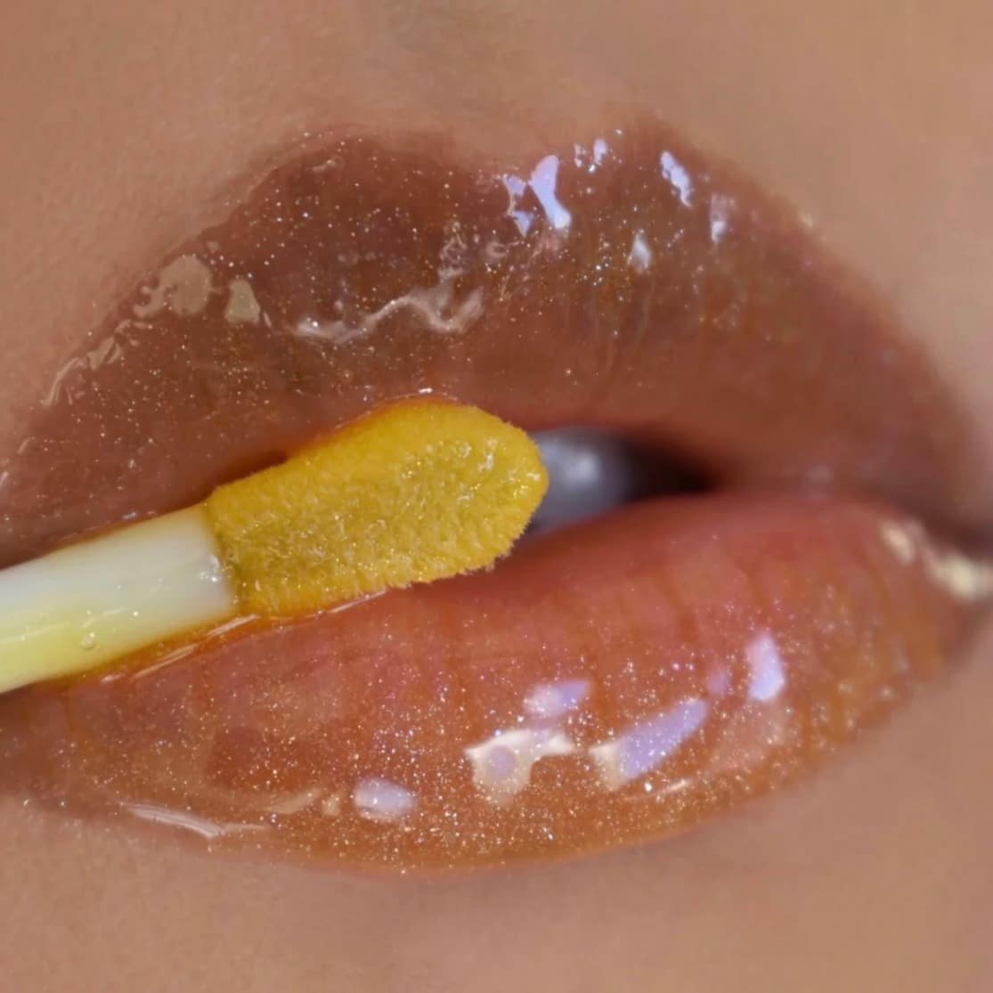 Glow getter lip oil 06 gleam glow - moira - Image 2