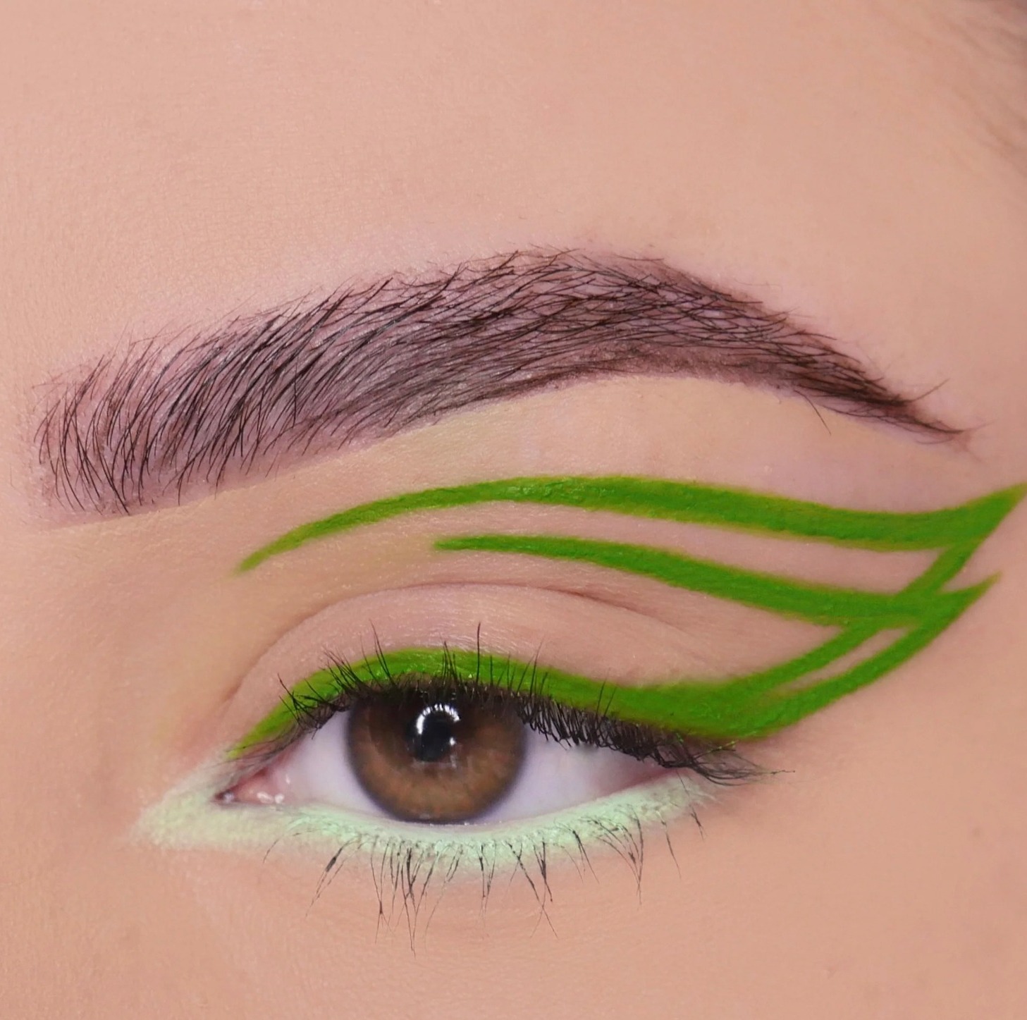Eye catching dip liner shamrock - moira - Image 2