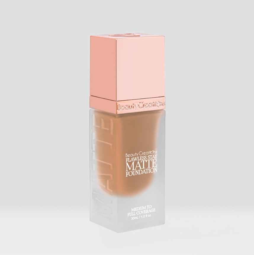 Base flawless stay matte - beauty creations 19O